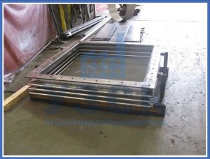 прямоугольные линзовые компенсаторы в Мурманске