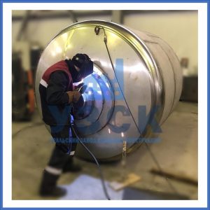 Купить баки и ёмкости из нержавеющей стали от завода УЗСК в Мурманске